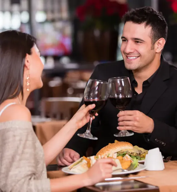 Tabu-Thema beim Escort Date angeschnitten, dann wechsel bei einem Glas wein das Thema